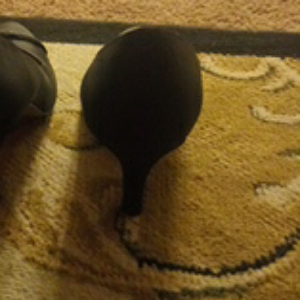 Shoes - Picture 3 of 4